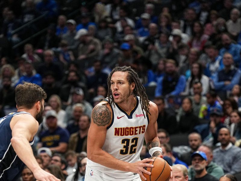 DALLAS, TX - JANUARY 12: Aaron Gordon #32 of the Denver Nuggets handles the ball during the game against the Dallas Mavericks on January 12, 2025 at American Airlines Center in Dallas, Texas. NOTE TO USER: User expressly acknowledges and agrees that, by downloading and or using this photograph, User is consenting to the terms and conditions of the Getty Images License Agreement. Mandatory Copyright Notice: Copyright 2025 NBAE (Photo by Glenn James/NBAE via Getty Images)