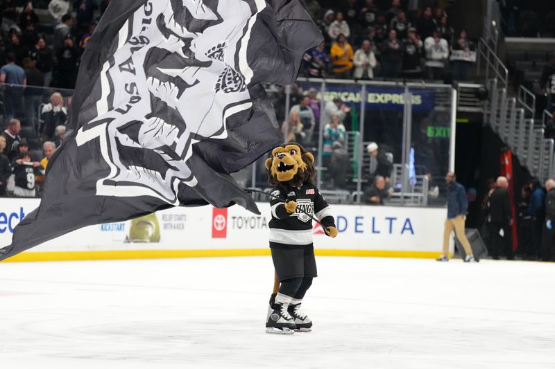 Los Angeles Kings vs New York Islanders: Adrian Kempe Targets Early Edge at UBS Arena