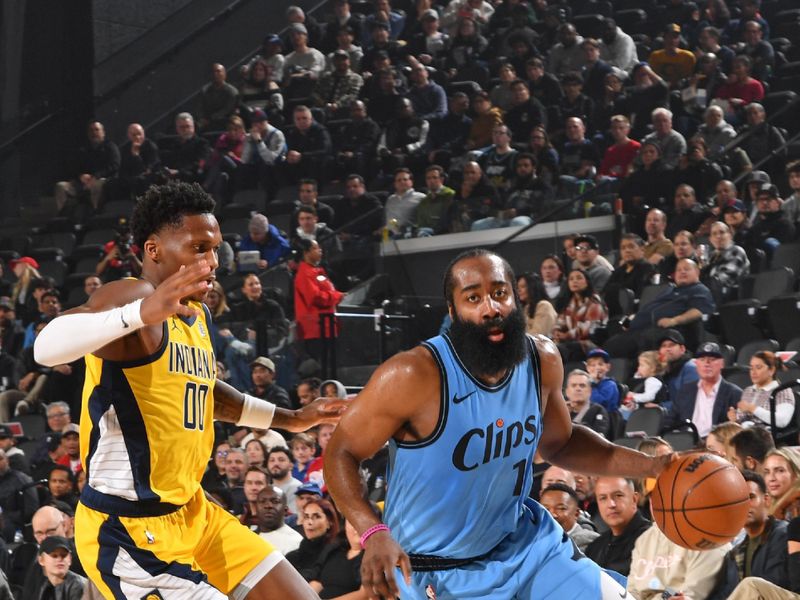 INGLEWOOD, CA - FEBRUARY 6: James Harden #1 of the LA Clippers dribbles the ball during the game against the Indiana Pacers on February 6, 2025 at Intuit Dome in Los Angeles, California. NOTE TO USER: User expressly acknowledges and agrees that, by downloading and/or using this Photograph, user is consenting to the terms and conditions of the Getty Images License Agreement. Mandatory Copyright Notice: Copyright 2025 NBAE (Photo by Juan Ocampo/NBAE via Getty Images)