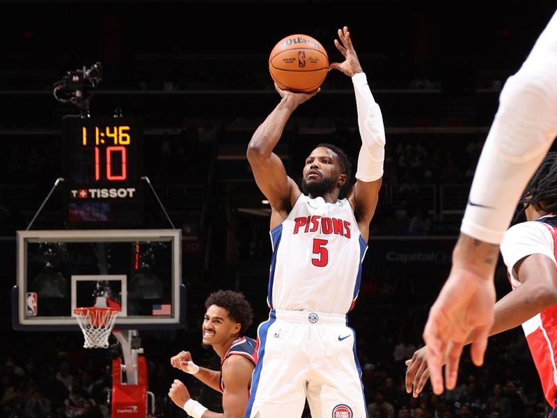 WASHINGTON, DC -? NOVEMBER 17: Malik Beasley #5 of the Detroit Pistons shoots the ball during the game against the Washington Wizards on November 17, 2024 at Capital One Arena in Washington, DC. NOTE TO USER: User expressly acknowledges and agrees that, by downloading and or using this Photograph, user is consenting to the terms and conditions of the Getty Images License Agreement. Mandatory Copyright Notice: Copyright 2024 NBAE (Photo by Stephen Gosling/NBAE via Getty Images)