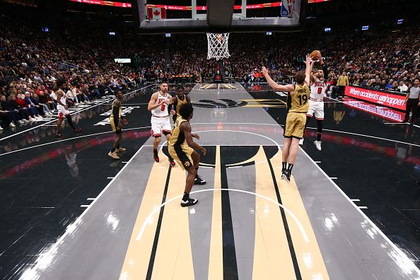 TORONTO, CANADA - NOVEMBER 24:  Zach LaVine #8 of the Chicago Bulls shoots the ball during the game  during the In-Season Tournament on November 24, 2023 at the Scotiabank Arena in Toronto, Ontario, Canada.  NOTE TO USER: User expressly acknowledges and agrees that, by downloading and or using this Photograph, user is consenting to the terms and conditions of the Getty Images License Agreement.  Mandatory Copyright Notice: Copyright 2023 NBAE (Photo by Vaughn Ridley/NBAE via Getty Images)