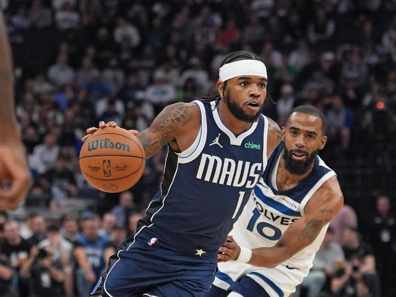 MINNEAPOLIS, MN -  OCTOBER 29: Jaden Hardy #1 of the Dallas Mavericks dribbles the ball during the game against the Minnesota Timberwolves on October 29, 2024 at Target Center in Minneapolis, Minnesota. NOTE TO USER: User expressly acknowledges and agrees that, by downloading and or using this Photograph, user is consenting to the terms and conditions of the Getty Images License Agreement. Mandatory Copyright Notice: Copyright 2024 NBAE (Photo by Jordan Johnson/NBAE via Getty Images)