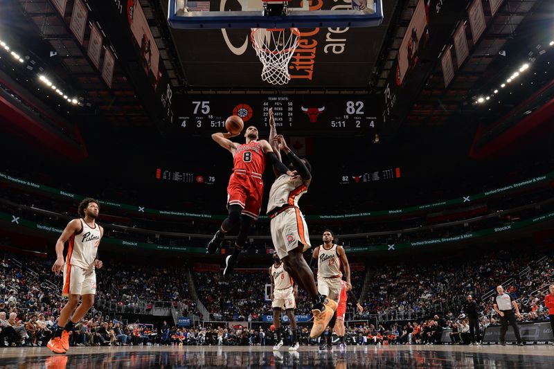 DETROIT, MI - NOVEMBER 18: Zach LaVine #8 of the Chicago Bulls dunks the ball during the game against the Detroit Pistons on November 18, 2024 at Little Caesars Arena in Detroit, Michigan. NOTE TO USER: User expressly acknowledges and agrees that, by downloading and/or using this photograph, User is consenting to the terms and conditions of the Getty Images License Agreement. Mandatory Copyright Notice: Copyright 2024 NBAE (Photo by Chris Schwegler/NBAE via Getty Images)