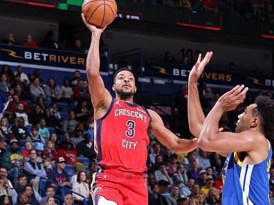 NEW ORLEANS, LA - OCTOBER 30: CJ McCollum #3 of the New Orleans Pelicans shoots the ball during the game against the Golden State Warriors on October 30, 2023 at Smoothie King Center in New Orleans, Louisiana. NOTE TO USER: User expressly acknowledges and agrees that, by downloading and or using this photograph, User is consenting to the terms and conditions of the Getty Images License Agreement. Mandatory Copyright Notice: Copyright 2023 NBAE (Photo by Jeff Haynes/NBAE via Getty Images)