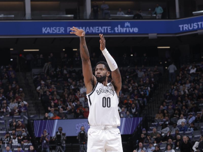 SACRAMENTO, CA - NOVEMBER 15: Royce O'Neal #00 of the Brooklyn Nets shoots the ball during the game against the Brooklyn Nets on November 15, 2022 at Golden 1 Center in Sacramento, California. NOTE TO USER: User expressly acknowledges and agrees that, by downloading and or using this Photograph, user is consenting to the terms and conditions of the Getty Images License Agreement. Mandatory Copyright Notice: Copyright 2022 NBAE (Photo by Rocky Widner/NBAE via Getty Images)