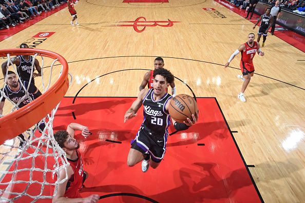 HOUSTON, TX - NOVEMBER 6: Colby Jones #20 of the Sacramento Kings shoots the ball during the game against the Houston Rockets on November 6, 2023 at the Toyota Center in Houston, Texas. NOTE TO USER: User expressly acknowledges and agrees that, by downloading and or using this photograph, User is consenting to the terms and conditions of the Getty Images License Agreement. Mandatory Copyright Notice: Copyright 2023 NBAE (Photo by Logan Riely/NBAE via Getty Images)