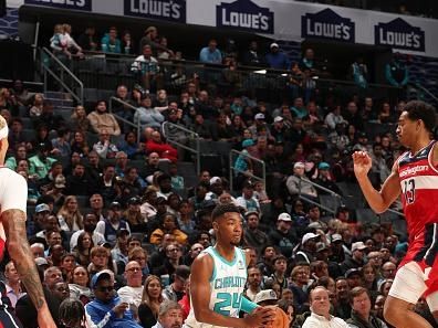 CHARLOTTE, NC - NOVEMBER 22: Brandon Miller #24 of the Charlotte Hornets drives to the basket during the game against the Washington Wizards on November 22, 2023 at Spectrum Center in Charlotte, North Carolina. NOTE TO USER: User expressly acknowledges and agrees that, by downloading and or using this photograph, User is consenting to the terms and conditions of the Getty Images License Agreement. Mandatory Copyright Notice: Copyright 2023 NBAE (Photo by Kent Smith/NBAE via Getty Images)