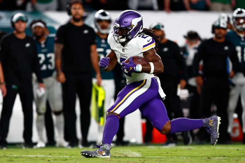 Minnesota Vikings running back Alexander Mattison (2) in action against the Philadelphia Eagles during an NFL football game, Thursday, Sep. 14, 2023, in Philadelphia. (AP Photo/Rich Schultz)