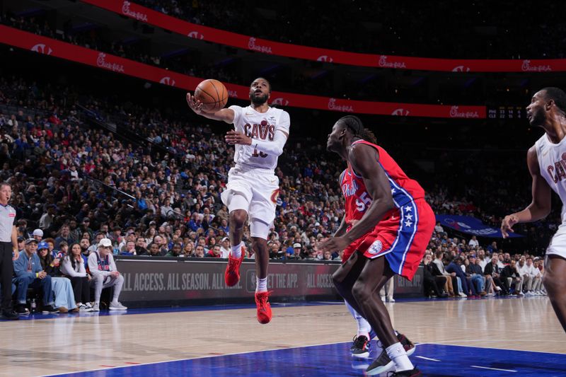 PHILADELPHIA, PA - FEBRUARY 23: Darius Garland #10 of the Cleveland Cavaliers drives to the basket during the game against the Philadelphia 76ers on February 23, 2024 at the Wells Fargo Center in Philadelphia, Pennsylvania NOTE TO USER: User expressly acknowledges and agrees that, by downloading and/or using this Photograph, user is consenting to the terms and conditions of the Getty Images License Agreement. Mandatory Copyright Notice: Copyright 2024 NBAE (Photo by Jesse D. Garrabrant/NBAE via Getty Images)