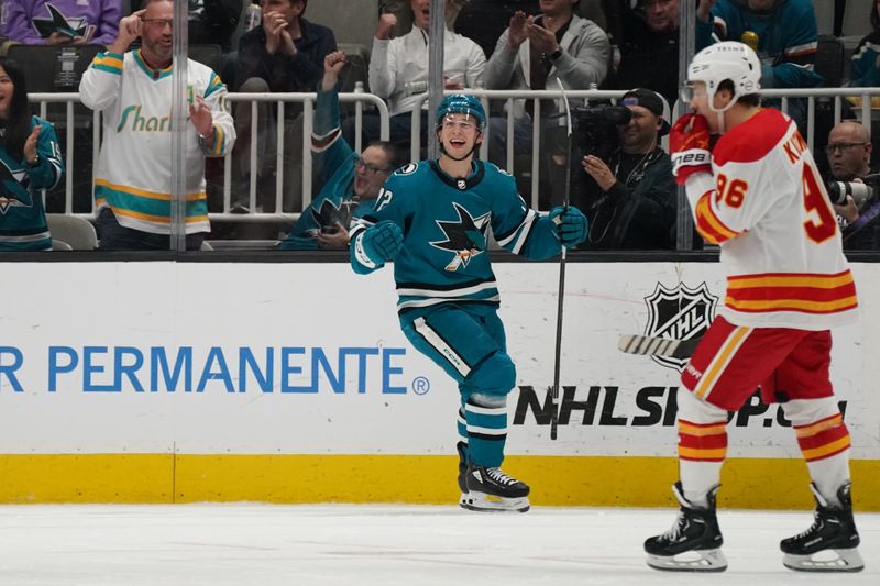 Apr 9, 2024; San Jose, California, USA; San Jose Sharks left wing William Eklund (72) scores in the first period against the Calgary Flames at SAP Center at San Jose. Mandatory Credit: David Gonzales-USA TODAY Sports