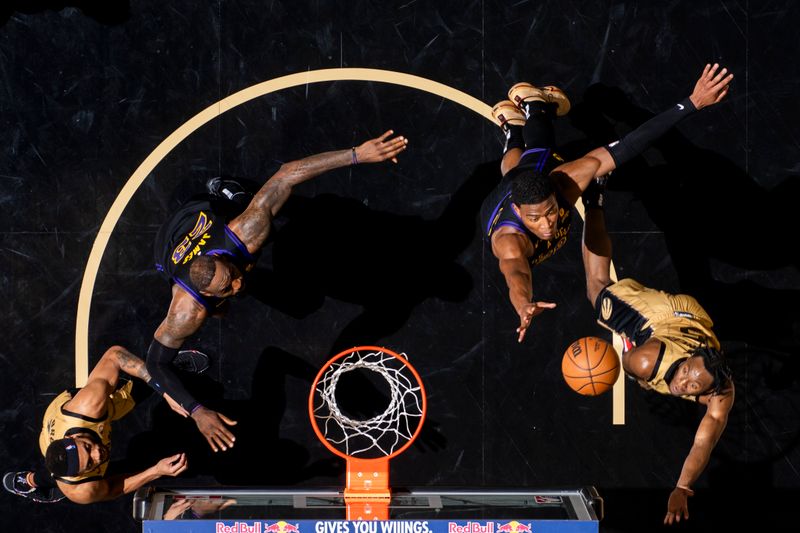 TORONTO, CANADA - APRIL 2: Immanuel Quickley #5 of the Toronto Raptors drives to the basket during the game against the Los Angeles Lakers on April 2, 2024 at the Scotiabank Arena in Toronto, Ontario, Canada.  NOTE TO USER: User expressly acknowledges and agrees that, by downloading and or using this Photograph, user is consenting to the terms and conditions of the Getty Images License Agreement.  Mandatory Copyright Notice: Copyright 2024 NBAE (Photo by Mark Blinch/NBAE via Getty Images)