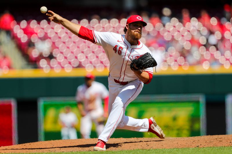 Apr 25, 2024; Cincinnati, Ohio, USA; Cincinnati Reds relief pitcher Buck Farmer (46) pitches against the Philadelphia Phillies in the ninth inning at Great American Ball Park. Mandatory Credit: Katie Stratman-USA TODAY Sports