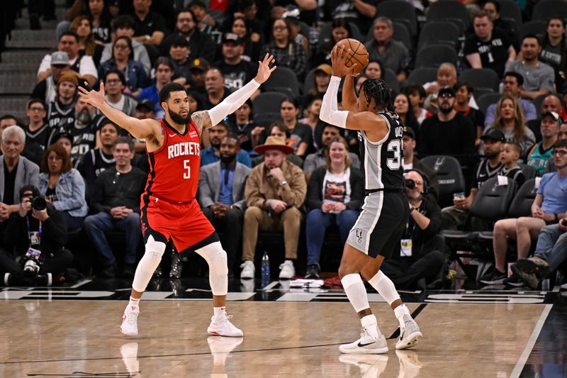 Houston Rockets and San Antonio Spurs: A Duel at Toyota Center