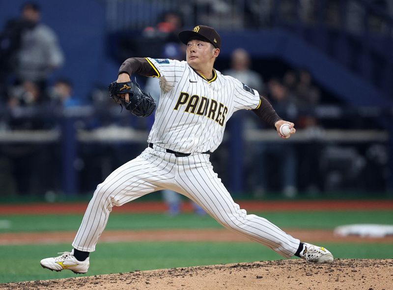 [US, Mexico & Canada customers only] March 20, 2024; Seoul, SOUTH KOREA; San Diego Padres pitcher Yuki Matsui throws against the Los Angeles Dodgers during a MLB regular season Seoul Series game at Gocheok Sky Dome. Mandatory Credit: Kim Hong-Ji/Reuters via USA TODAY Sports