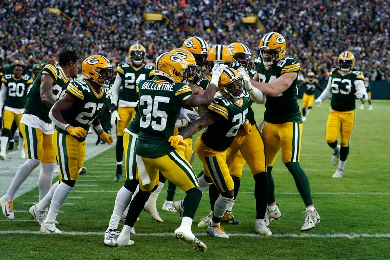 Packers vs Vikings: Aaron Jones Set to Electrify Lambeau Field