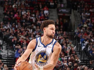 PORTLAND, OR - DECEMBER 17:  Klay Thompson #11 of the Golden State Warriors handles the ball during the game  on December 17, 2023 at the Moda Center Arena in Portland, Oregon. NOTE TO USER: User expressly acknowledges and agrees that, by downloading and or using this photograph, user is consenting to the terms and conditions of the Getty Images License Agreement. Mandatory Copyright Notice: Copyright 2023 NBAE (Photo by David Sherman/NBAE via Getty Images)