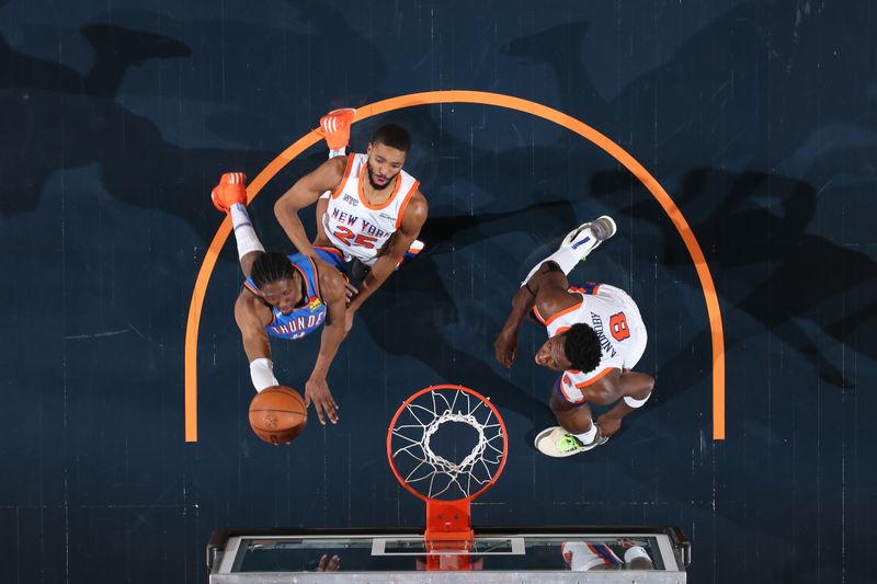 NEW YORK, NY - JANUARY 10:   Jalen Williams #8 of the Oklahoma City Thunder drives to the basket during the game against the New York Knicks on January 10, 2025 at Madison Square Garden in New York City, New York.  NOTE TO USER: User expressly acknowledges and agrees that, by downloading and or using this photograph, User is consenting to the terms and conditions of the Getty Images License Agreement. Mandatory Copyright Notice: Copyright 2024 NBAE  (Photo by Nathaniel S. Butler/NBAE via Getty Images)