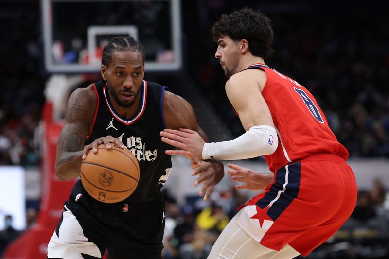 WASHINGTON, DC - JANUARY 31: Kawhi Leonard #2 of the LA Clippers dribbles against the Washington Wizards at Capital One Arena on January 31, 2024 in Washington, DC. NOTE TO USER: User expressly acknowledges and agrees that, by downloading and or using this photograph, User is consenting to the terms and conditions of the Getty Images License Agreement.  (Photo by Patrick Smith/Getty Images)