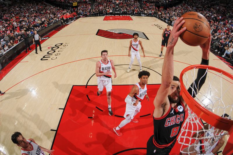 PORTLAND, OR - MARCH 24:  Zach LaVine #8 of the Chicago Bulls goes to the basket during the game on March 24, 2023 at the Moda Center Arena in Portland, Oregon. NOTE TO USER: User expressly acknowledges and agrees that, by downloading and or using this photograph, user is consenting to the terms and conditions of the Getty Images License Agreement. Mandatory Copyright Notice: Copyright 2023 NBAE (Photo by Cameron Browne/NBAE via Getty Images)