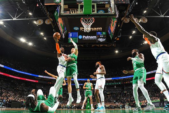 BOSTON, MA - DECEMBER 8: Julius Randle #30 of the New York Knicks goes to the basket during the game on December 8, 2023 at the TD Garden in Boston, Massachusetts. NOTE TO USER: User expressly acknowledges and agrees that, by downloading and or using this photograph, User is consenting to the terms and conditions of the Getty Images License Agreement. Mandatory Copyright Notice: Copyright 2023 NBAE  (Photo by Brian Babineau/NBAE via Getty Images)