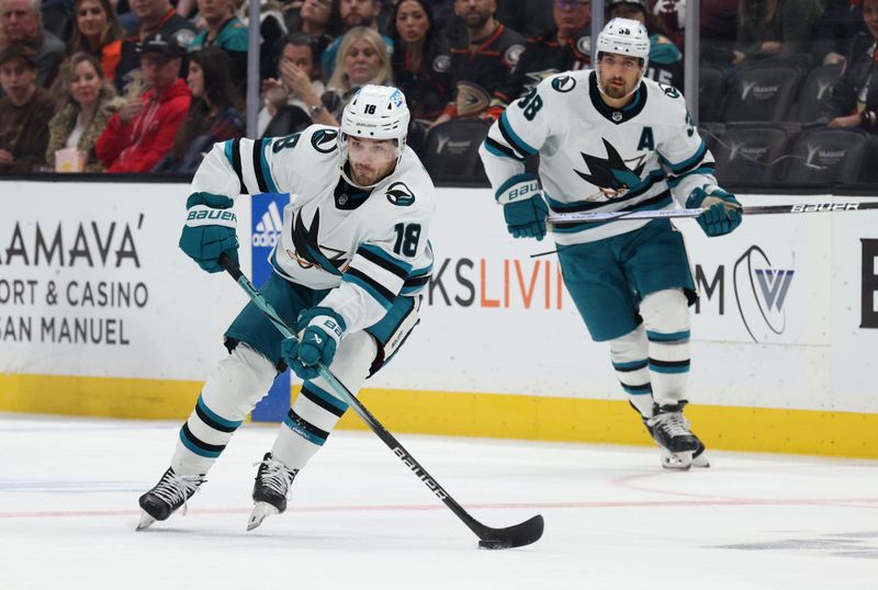 Nov 12, 2023; Anaheim, California, USA; San Jose Sharks right wing Filip Zadina (18) passes during the first period against the Anaheim Ducks at Honda Center. Mandatory Credit: Jason Parkhurst-USA TODAY Sports