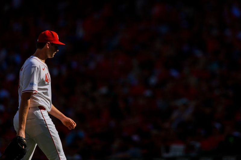 May 27, 2024; Cincinnati, Ohio, USA; Cincinnati Reds starting pitcher Nick Lodolo (40) walks off the field during a pitching change in the sixth inning against the St. Louis Cardinals at Great American Ball Park. Mandatory Credit: Katie Stratman-USA TODAY Sports