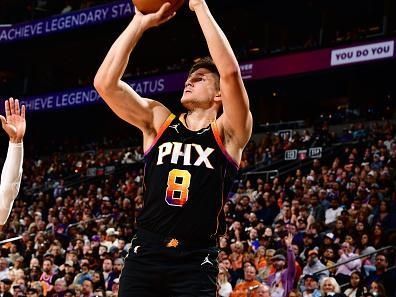 Phoenix Suns vs Oklahoma City Thunder: Devin Booker Set to Shine at Paycom Center