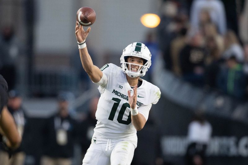 Michigan State Spartans Secure Victory Over Florida Atlantic Owls at Spartan Stadium