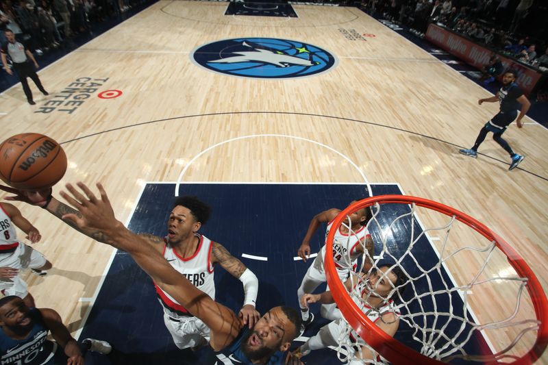 MINNEAPOLIS, MN -  MARCH 4: Anfernee Simons #1 of the Portland Trail Blazers drives to the basket during the game against the Minnesota Timberwolves on March 4, 2024 at Target Center in Minneapolis, Minnesota. NOTE TO USER: User expressly acknowledges and agrees that, by downloading and or using this Photograph, user is consenting to the terms and conditions of the Getty Images License Agreement. Mandatory Copyright Notice: Copyright 2024 NBAE (Photo by Jordan Johnson/NBAE via Getty Images)