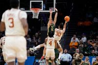 Texas Longhorns Overcome Rams at Spectrum Center in Midwest Regional