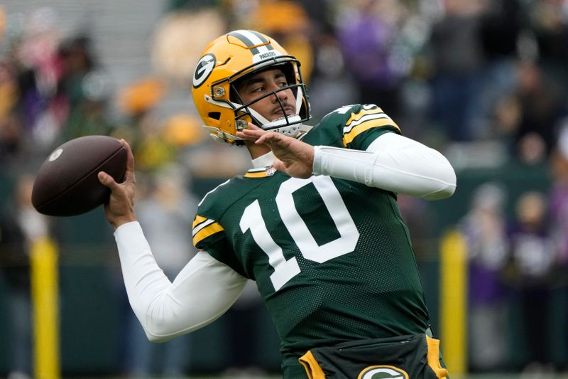 Lambeau Field Showdown: Green Bay Packers Face Detroit Lions