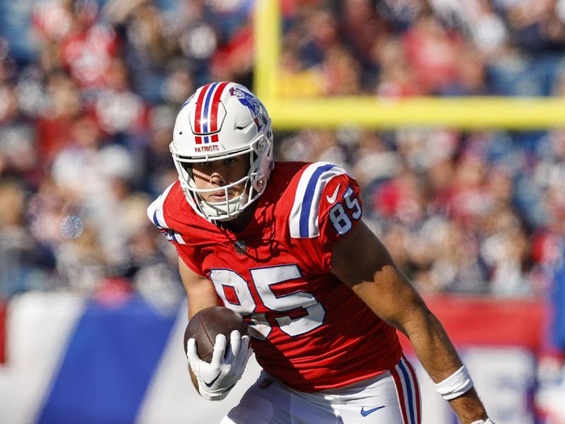 New England Patriots tight end Hunter Henry runs against the Detroit Lions during an NFL football game at Gillette Stadium, Sunday, Oct. 9, 2022 in Foxborough, Mass. (Winslow Townson/AP Images for Panini)