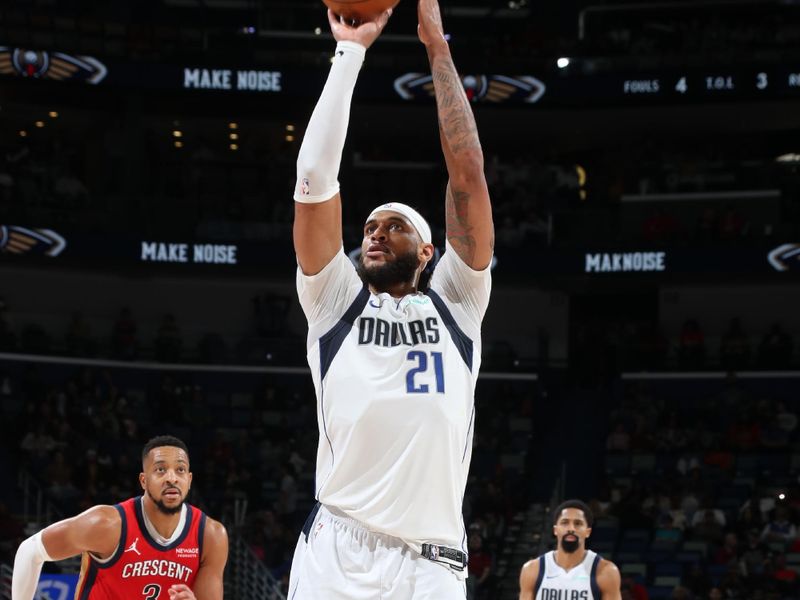 NEW ORLEANS, LA - JANUARY 29: Daniel Gafford #21 of the Dallas Mavericks shoots a free throw during the game against the New Orleans Pelicans on January 29, 2025 at the Smoothie King Center in New Orleans, Louisiana. NOTE TO USER: User expressly acknowledges and agrees that, by downloading and or using this Photograph, user is consenting to the terms and conditions of the Getty Images License Agreement. Mandatory Copyright Notice: Copyright 2025 NBAE (Photo by Layne Murdoch Jr./NBAE via Getty Images)