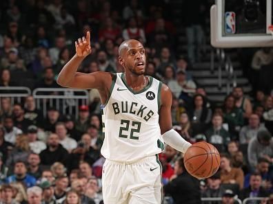 MILWAUKEE, WI - NOVEMBER 13: Khris Middleton #22 of the Milwaukee Bucks dribbles the ball during the game against the Chicago Bulls on November 13, 2023 at the Fiserv Forum in Milwaukee, Wisconsin. NOTE TO USER: User expressly acknowledges and agrees that, by downloading and or using this Photograph, user is consenting to the terms and conditions of the Getty Images License Agreement. Mandatory Copyright Notice: Copyright 2023 NBAE (Photo by Gary Dineen/NBAE via Getty Images).