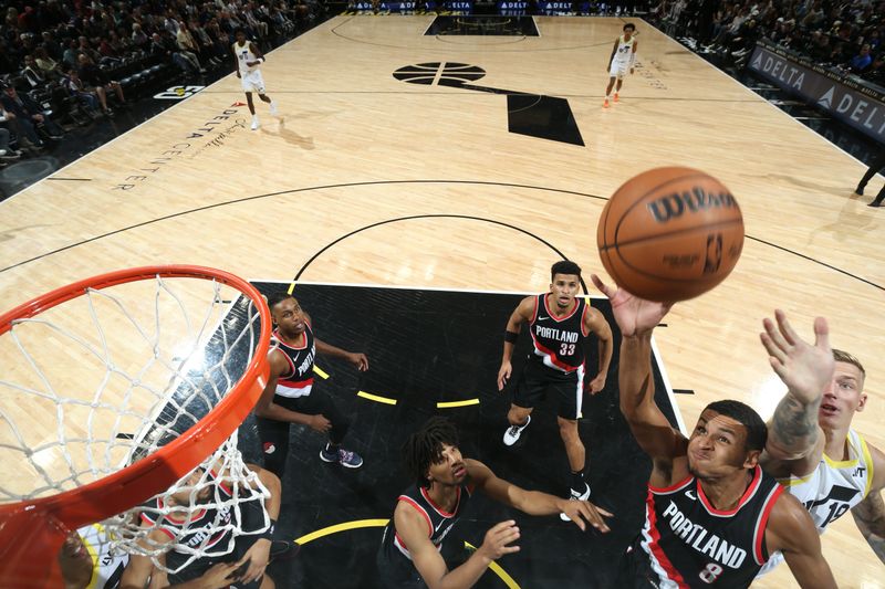 Trail Blazers' Anfernee Simons and Suns' Stars Set for Showdown