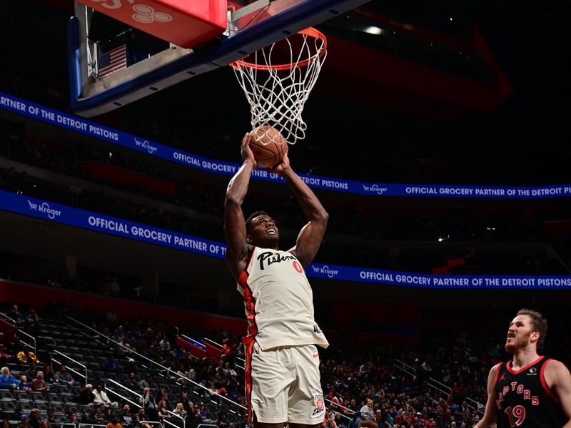 DETROIT, MI - NOVEMBER 24: Jalen Duren #0 of the Detroit Pistons dunks the ball during the game against the Toronto Raptors on November 24, 2024 at Little Caesars Arena in Detroit, Michigan. NOTE TO USER: User expressly acknowledges and agrees that, by downloading and/or using this photograph, User is consenting to the terms and conditions of the Getty Images License Agreement. Mandatory Copyright Notice: Copyright 2024 NBAE (Photo by Chris Schwegler/NBAE via Getty Images)