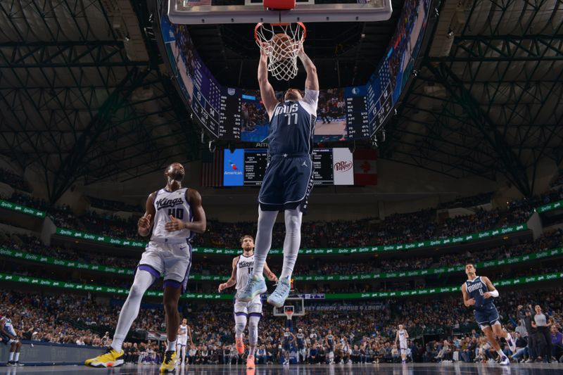 DALLAS, TX - JANUARY 27: Luka Doncic #77 of the Dallas Mavericks goes to the basket during the game on January 27, 2024 at the American Airlines Center in Dallas, Texas. NOTE TO USER: User expressly acknowledges and agrees that, by downloading and or using this photograph, User is consenting to the terms and conditions of the Getty Images License Agreement. Mandatory Copyright Notice: Copyright 2024 NBAE (Photo by Glenn James/NBAE via Getty Images)