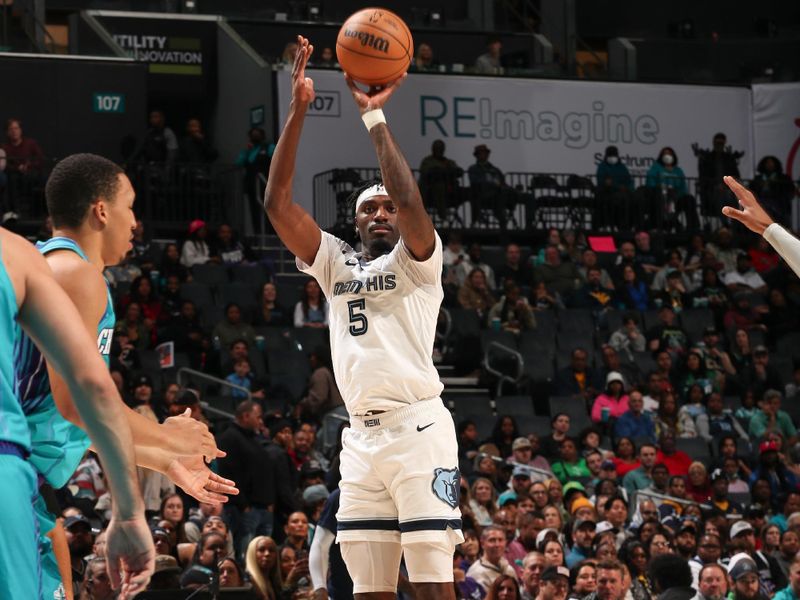 CHARLOTTE, NC - FEBRUARY 10:  Vince Williams Jr. #5 of the Memphis Grizzlies shoots a three point basket during the game  on February 10, 2024 at Spectrum Center in Charlotte, North Carolina. NOTE TO USER: User expressly acknowledges and agrees that, by downloading and or using this photograph, User is consenting to the terms and conditions of the Getty Images License Agreement.  Mandatory Copyright Notice:  Copyright 2024 NBAE (Photo by Kent Smith/NBAE via Getty Images)