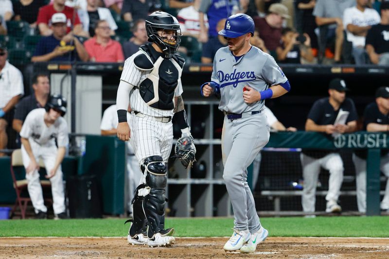 Jun 25, 2024; Chicago, Illinois, USA; Los Angeles Dodgers second baseman Gavin Lux (9) scores against the Chicago White Sox during the fourth inning at Guaranteed Rate Field. Mandatory Credit: Kamil Krzaczynski-USA TODAY Sports