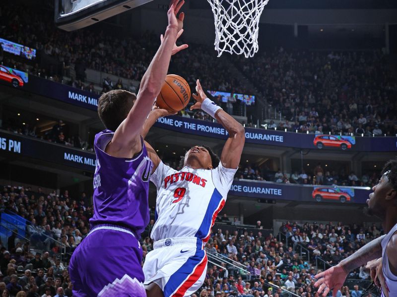 SALT LAKE CITY, UT - JANUARY 1: Ausar Thompson #9 of the Detroit Pistons drives to the basket during the game against the Utah Jazz on January 1, 2024 at vivint.SmartHome Arena in Salt Lake City, Utah. NOTE TO USER: User expressly acknowledges and agrees that, by downloading and or using this Photograph, User is consenting to the terms and conditions of the Getty Images License Agreement. Mandatory Copyright Notice: Copyright 2023 NBAE (Photo by Melissa Majchrzak/NBAE via Getty Images)