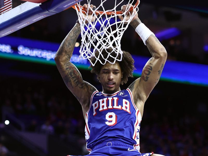 PHILADELPHIA, PENNSYLVANIA - FEBRUARY 05: Kelly Oubre Jr. #9 of the Philadelphia 76ers dunks during the second quarter against the Dallas Mavericks at the Wells Fargo Center on February 05, 2024 in Philadelphia, Pennsylvania. NOTE TO USER: User expressly acknowledges and agrees that, by downloading and or using this photograph, User is consenting to the terms and conditions of the Getty Images License Agreement. (Photo by Tim Nwachukwu/Getty Images)