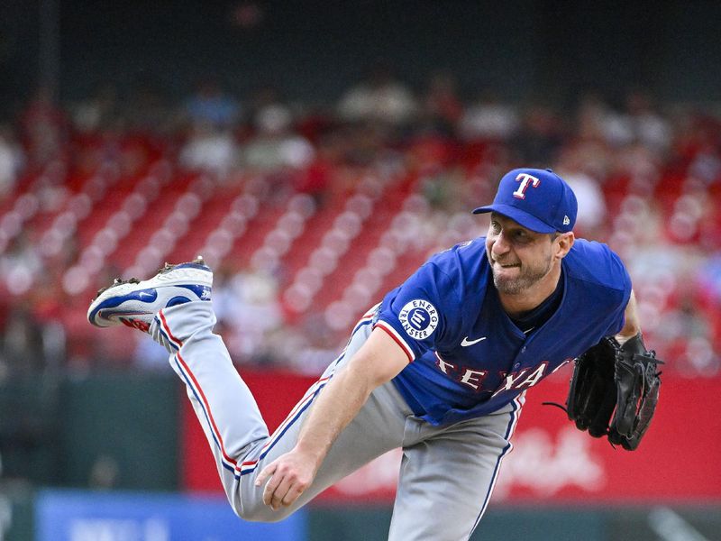 Jul 30, 2024; St. Louis, Missouri, USA;  Texas Rangers starting pitcher Max Scherzer (31) pitches against the St. Louis Cardinals during the first inning at Busch Stadium. Mandatory Credit: Jeff Curry-USA TODAY Sports