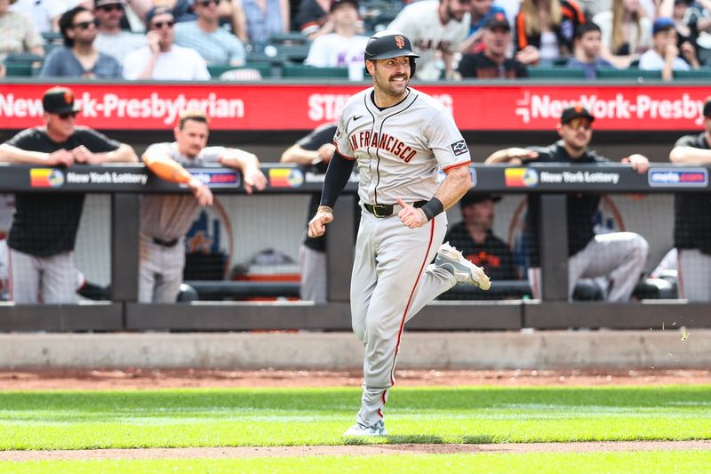May 25, 2024; New York City, New York, USA;  San Francisco Giants catcher Curt Casali (18) rounds third base to score the go ahead run in the tenth inning against the New York Mets at Citi Field. Mandatory Credit: Wendell Cruz-USA TODAY Sports