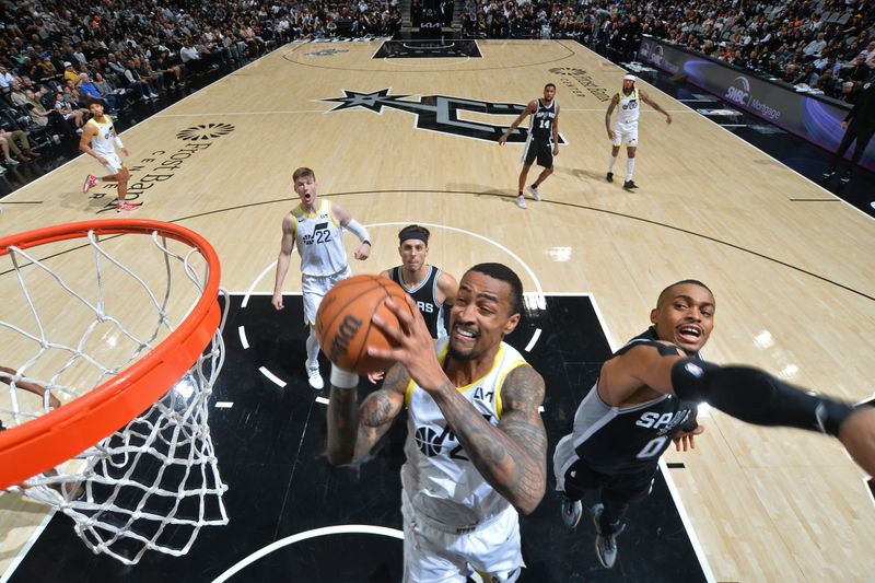 SAN ANTONIO, TX - NOVEMBER 9: John Collins #20 of the Utah Jazz dunks the ball during the game against the San Antonio Spurs on November 9, 2024 at the Frost Bank Center in San Antonio, Texas. NOTE TO USER: User expressly acknowledges and agrees that, by downloading and or using this photograph, user is consenting to the terms and conditions of the Getty Images License Agreement. Mandatory Copyright Notice: Copyright 2024 NBAE (Photos by Michael Gonzales/NBAE via Getty Images)