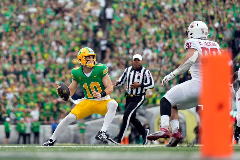 Oct 21, 2023; Eugene, Oregon, USA; Oregon Ducks quarterback Bo Nix (10) looks to pass during the first half against the Washington State Cougars at Autzen Stadium. Mandatory Credit: Soobum Im-USA TODAY Sports