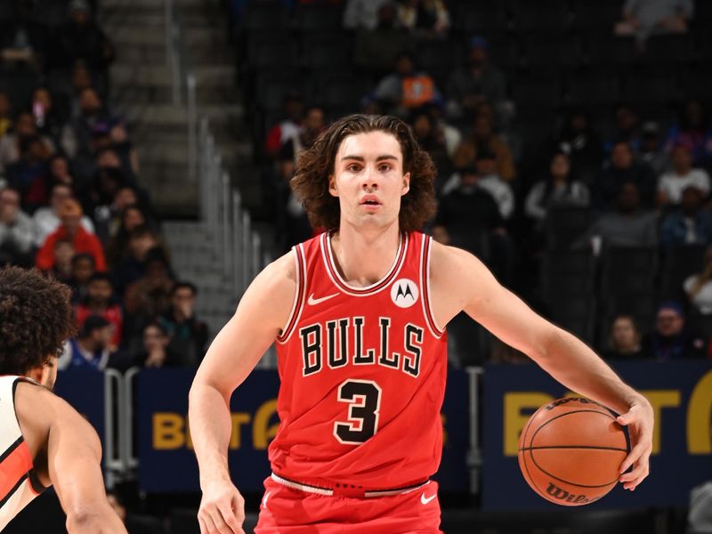 DETROIT, MI - NOVEMBER 18: Josh Giddey #3 of the Chicago Bulls dribbles the ball during the game against the Detroit Pistons on November 18, 2024 at Little Caesars Arena in Detroit, Michigan. NOTE TO USER: User expressly acknowledges and agrees that, by downloading and/or using this photograph, User is consenting to the terms and conditions of the Getty Images License Agreement. Mandatory Copyright Notice: Copyright 2024 NBAE (Photo by Chris Schwegler/NBAE via Getty Images)