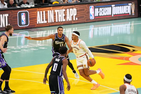 SAN ANTONIO, TX - NOVEMBER 17: Keldon Johnson #3 of the San Antonio Spurs dribbles the ball during the In-Season Tournament game against the Sacramento Kings on November 17, 2023 at the Frost Bank Center in San Antonio, Texas. NOTE TO USER: User expressly acknowledges and agrees that, by downloading and or using this photograph, user is consenting to the terms and conditions of the Getty Images License Agreement. Mandatory Copyright Notice: Copyright 2023 NBAE (Photos by Darren Carroll/NBAE via Getty Images)