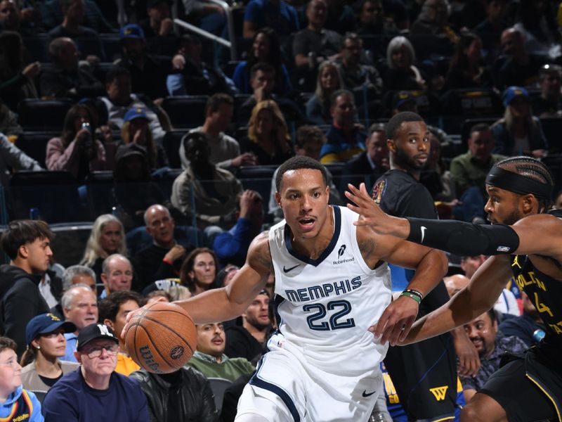 SAN FRANCISCO, CA - NOVEMBER 15: Desmond Bane #22 of the Memphis Grizzlies drives to the basket during the game against the Golden State Warriors during the Emirates NBA Cup game on November 15, 2024 at Chase Center in San Francisco, California. NOTE TO USER: User expressly acknowledges and agrees that, by downloading and or using this photograph, user is consenting to the terms and conditions of Getty Images License Agreement. Mandatory Copyright Notice: Copyright 2024 NBAE (Photo by Noah Graham/NBAE via Getty Images)