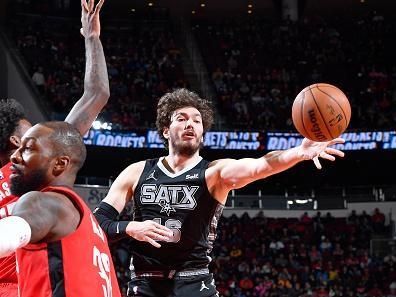 HOUSTON, TX - DECEMBER 11: Cedi Osman #16 of the San Antonio Spurs rebounds during the game against the Houston Rockets on December 11, 2023 at the Toyota Center in Houston, Texas. NOTE TO USER: User expressly acknowledges and agrees that, by downloading and or using this photograph, User is consenting to the terms and conditions of the Getty Images License Agreement. Mandatory Copyright Notice: Copyright 2023 NBAE (Photo by Logan Riely/NBAE via Getty Images)