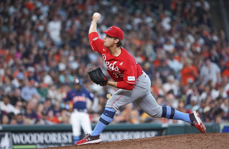 Jun 18, 2023; Houston, Texas, USA; Cincinnati Reds relief pitcher Lucas Sims (39) delivers a pitch during the eighth inning against the Houston Astros at Minute Maid Park. Mandatory Credit: Troy Taormina-USA TODAY Sports